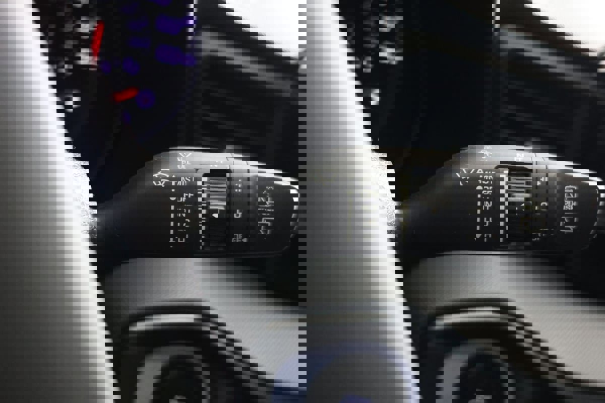 Used 2022 Hyundai Veloster N image 24