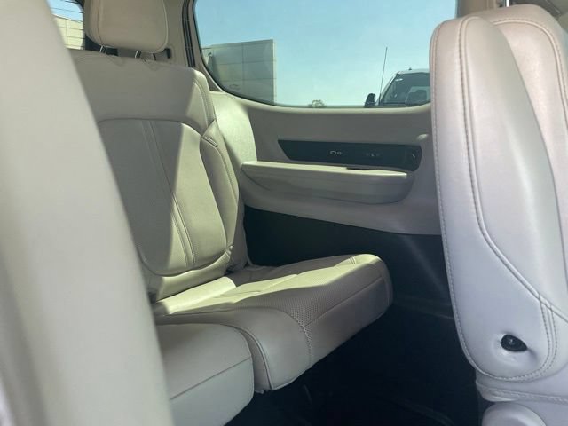 Used 2022 Jeep Wagoneer Series III w/ Flexible Seating Group AWD/4WD image 17
