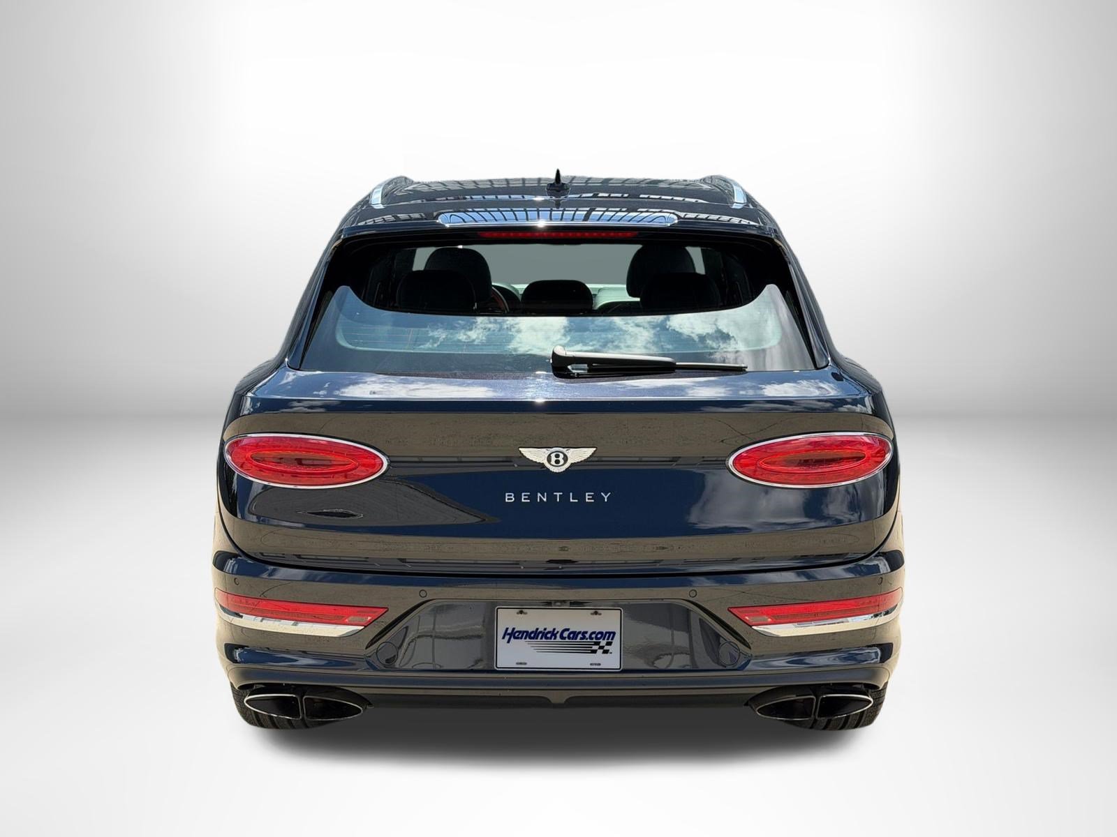 Certified 2023 Bentley Bentayga AWD/4WD image 8