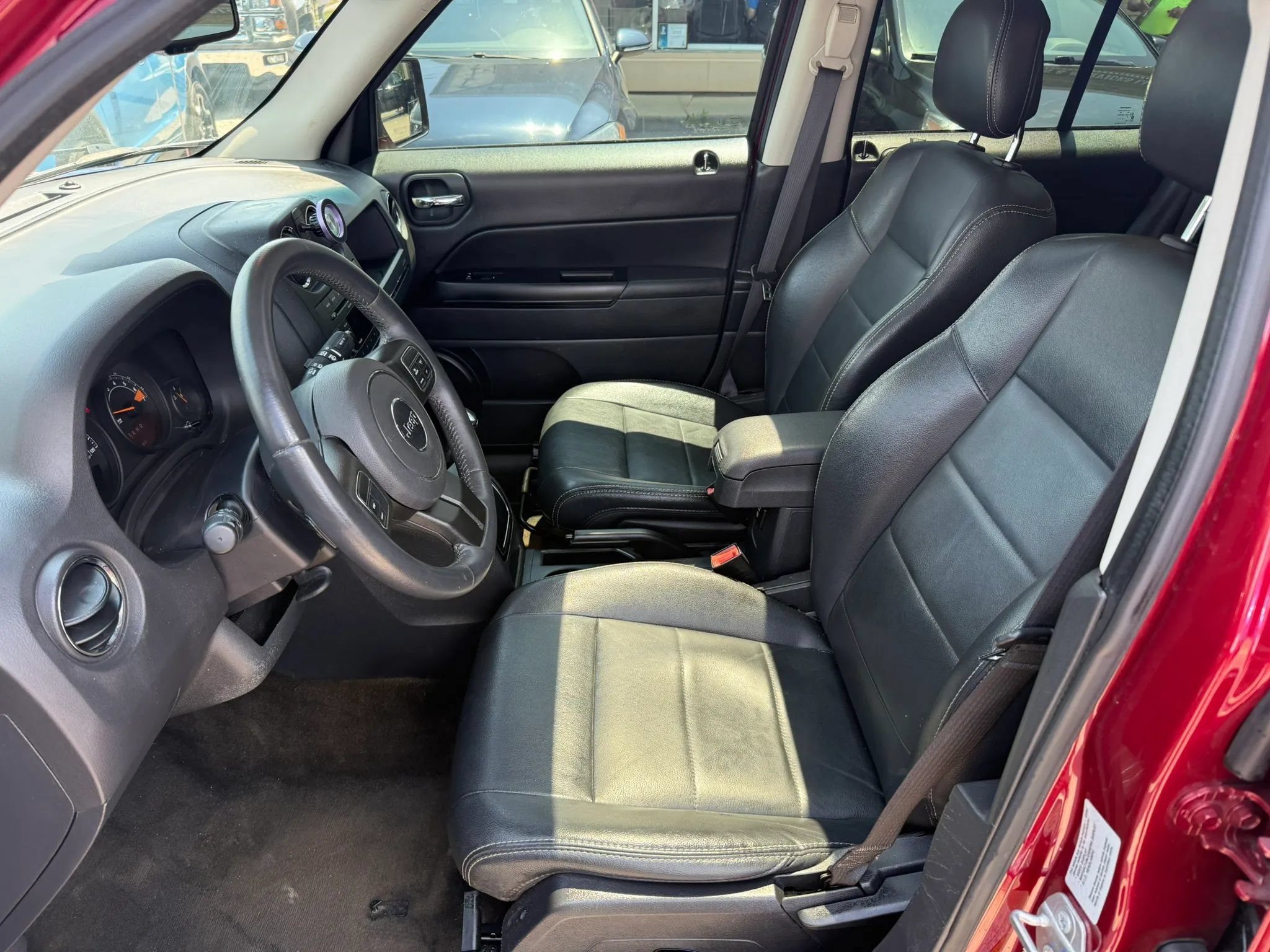Used 2016 Jeep Patriot High Altitude AWD/4WD image 12