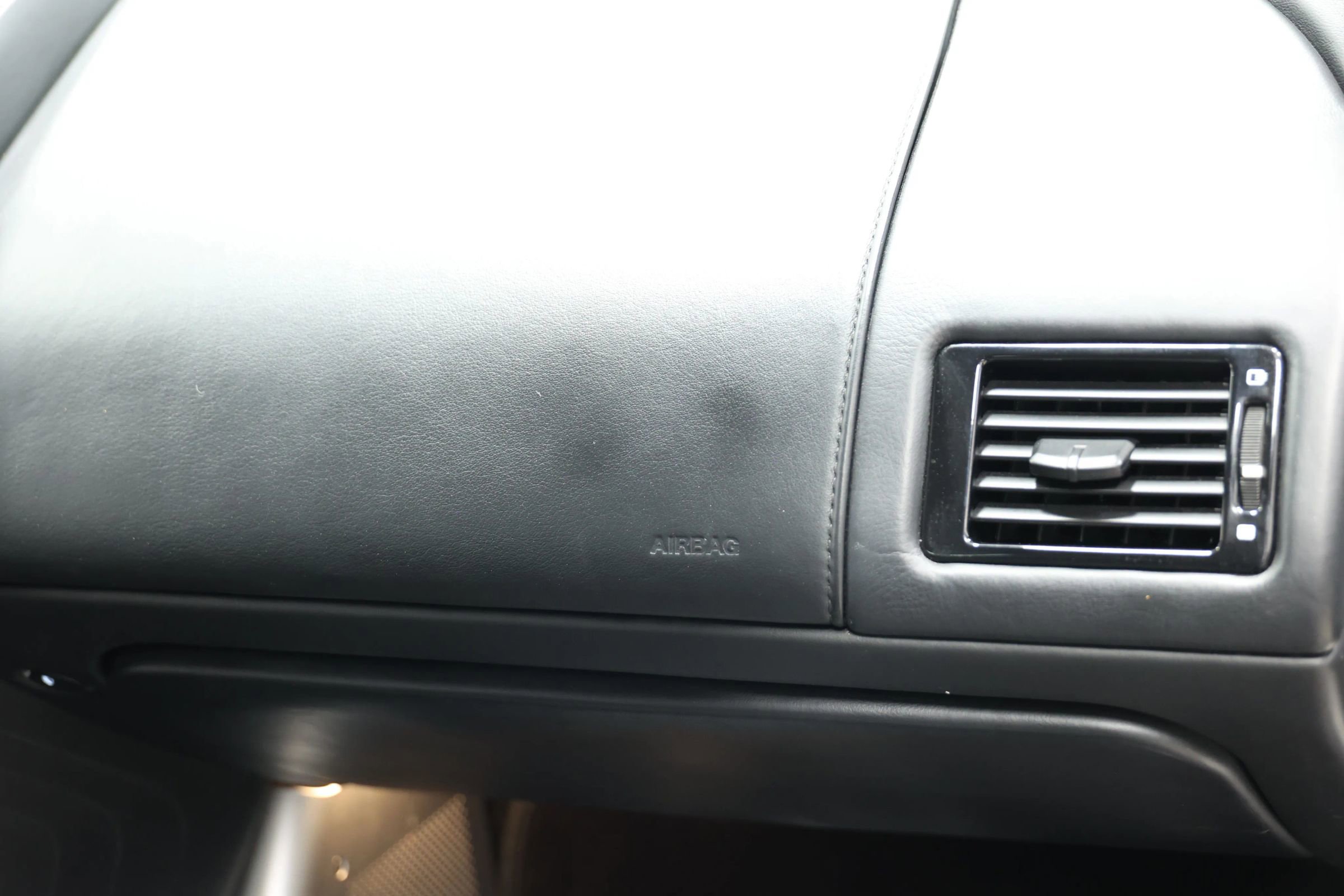 Used 2016 Aston Martin V8 Vantage S image 50