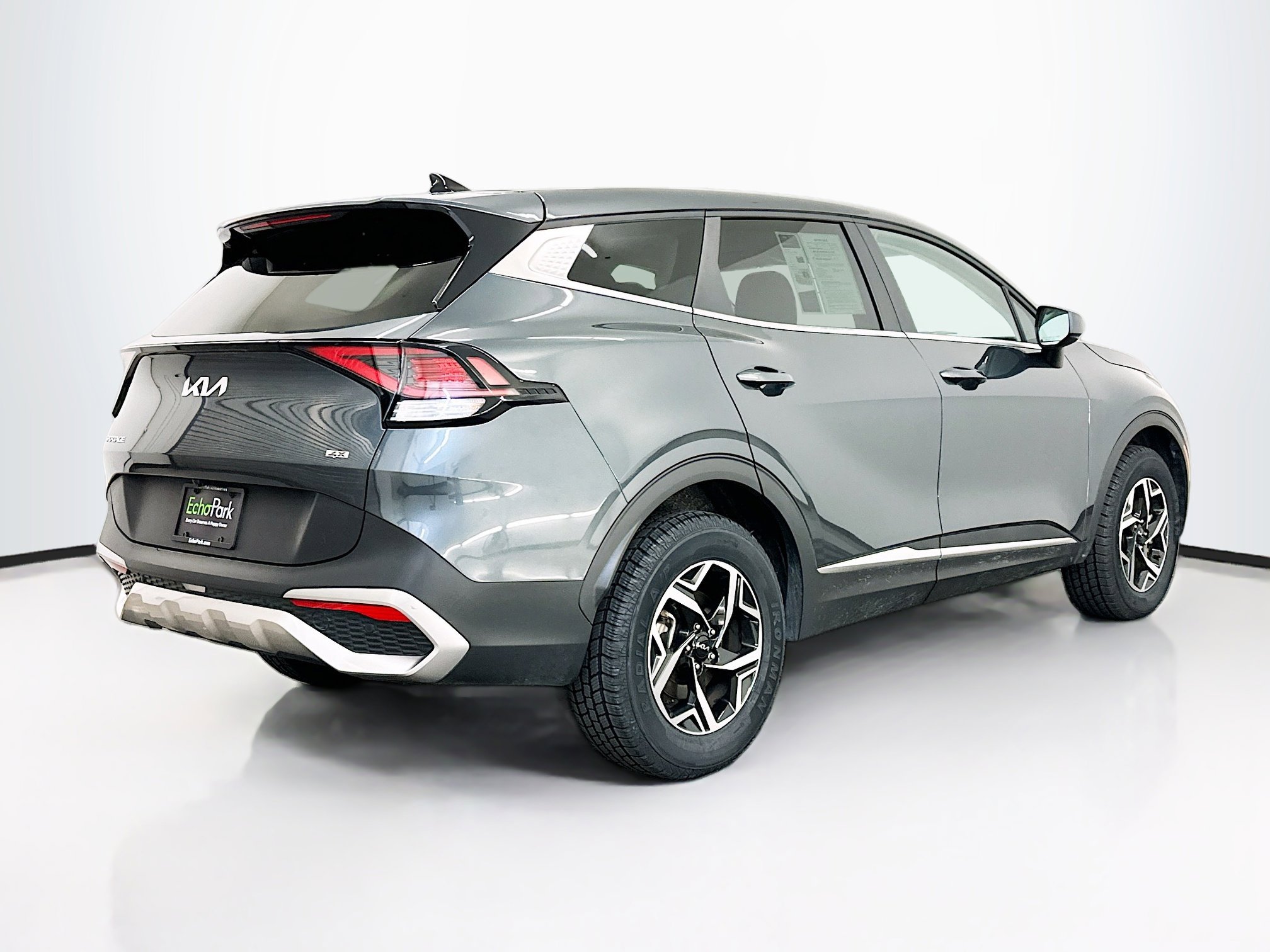 Used 2024 Kia Sportage LX image 9