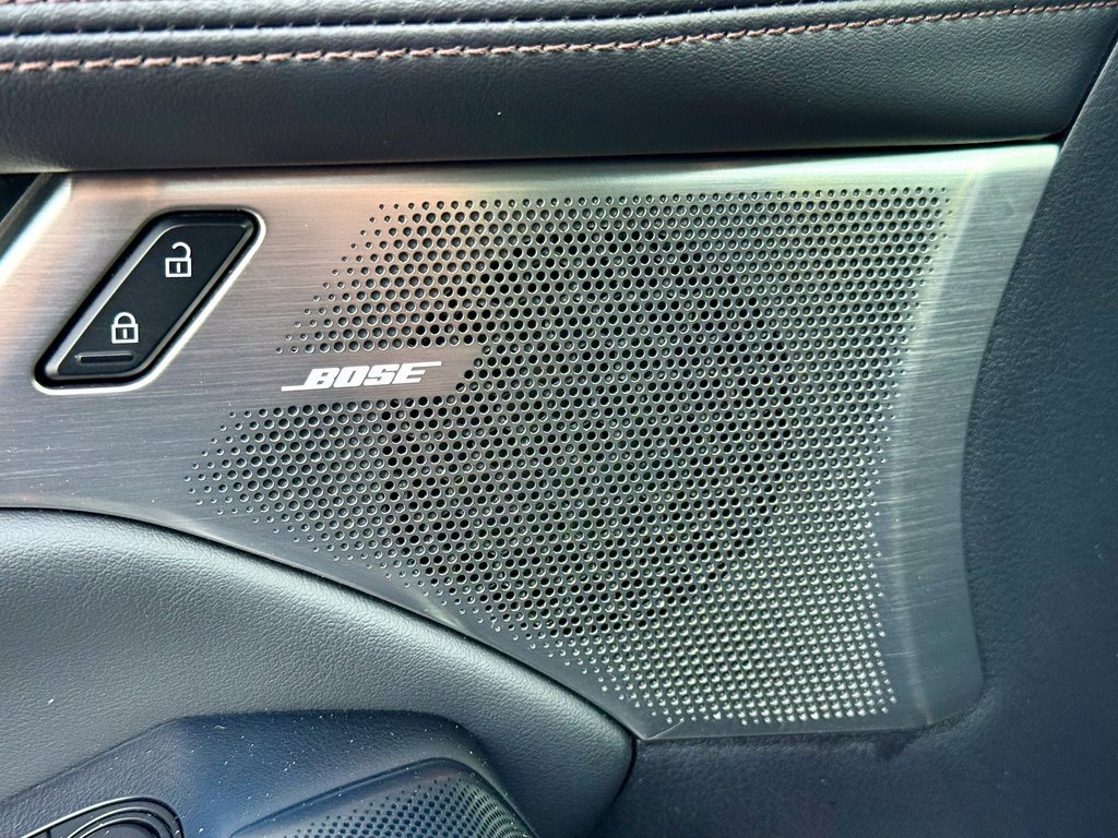 Used 2020 MAZDA MAZDA3 Premium image 60