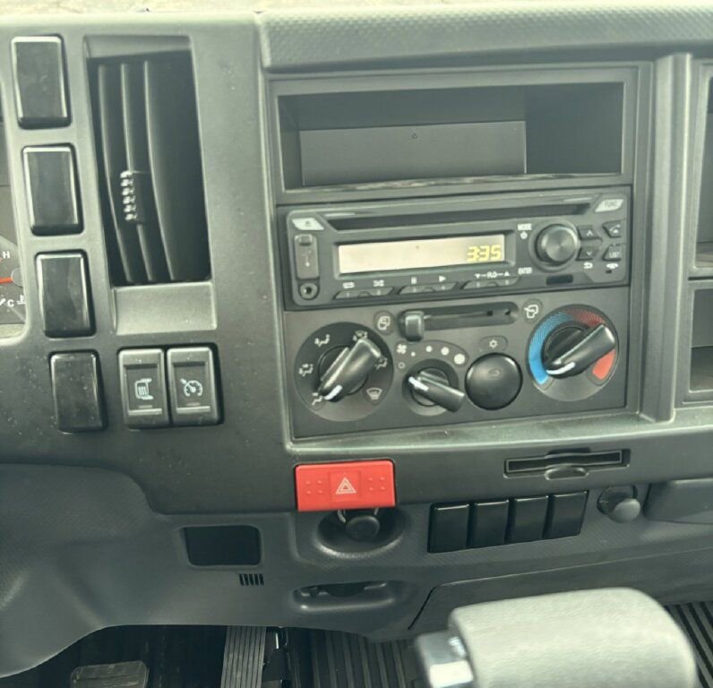 New 2025 Chevrolet Low Cab Forward image 9