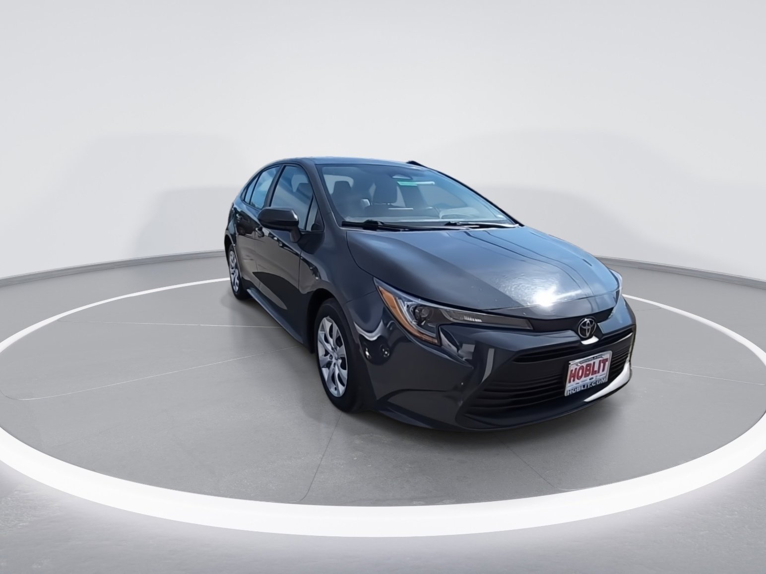 Used 2023 Toyota Corolla LE image 2