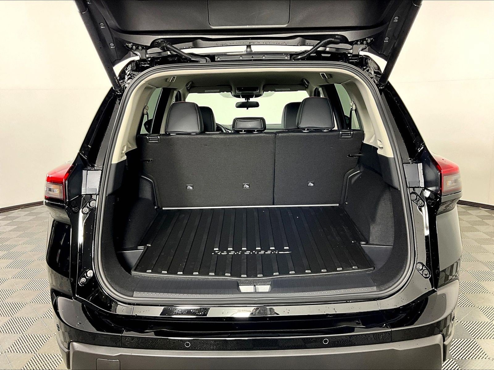 New 2026 Nissan Rogue SV w/ Rock Creek Premium Package AWD/4WD image 20