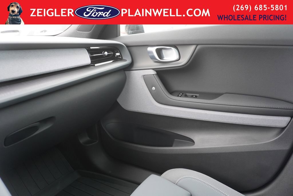 Used 2022 Polestar Polestar 2 Long Range Dual Motor w/ Plus Package image 34