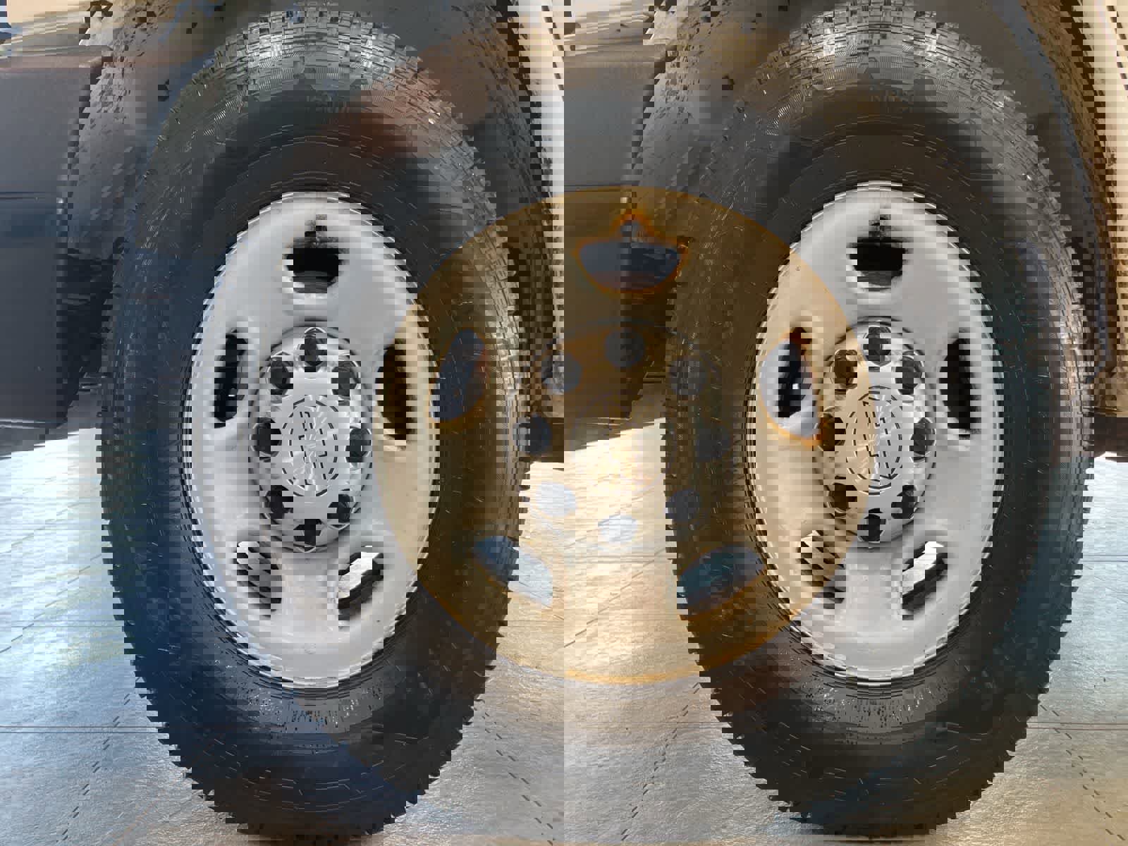 Used 2015 Chevrolet Express 3500 RWD image 9