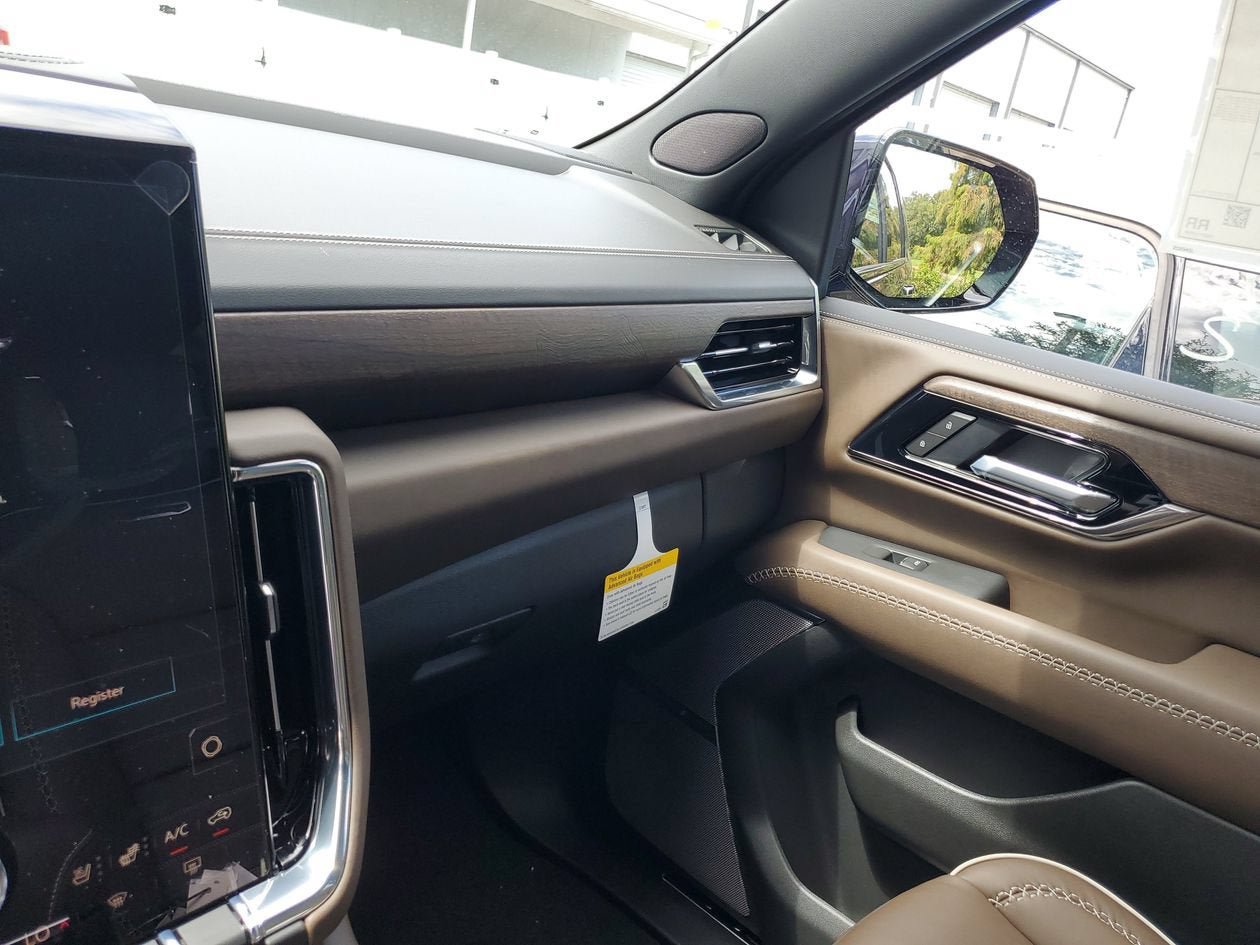 New 2026 GMC Yukon XL Denali Ultimate AWD/4WD image 25