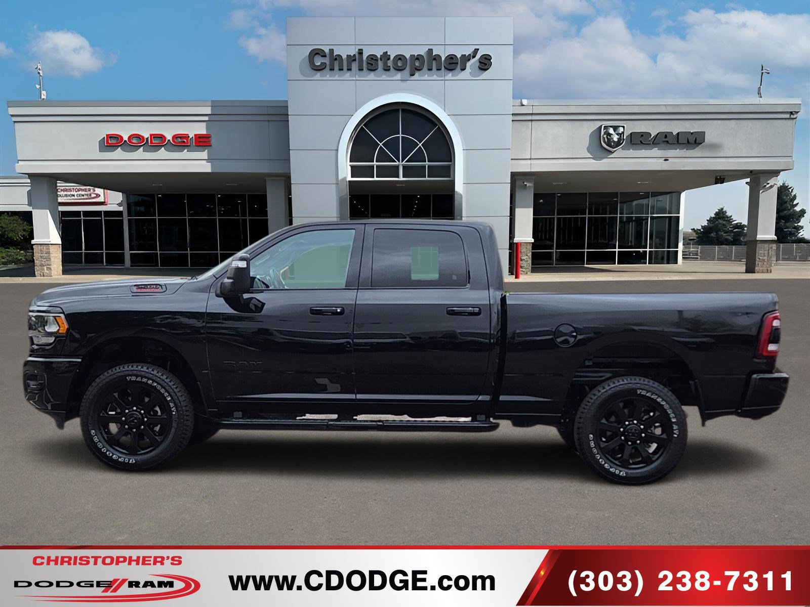 Used 2024 RAM 2500 Big Horn w/ Night Edition AWD/4WD image 6
