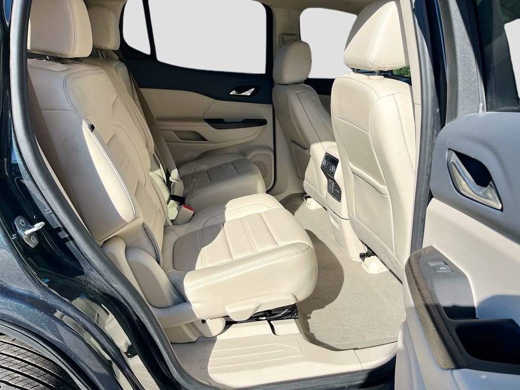 Used 2022 GMC Acadia Denali w/ Denali Ultimate Package image 33