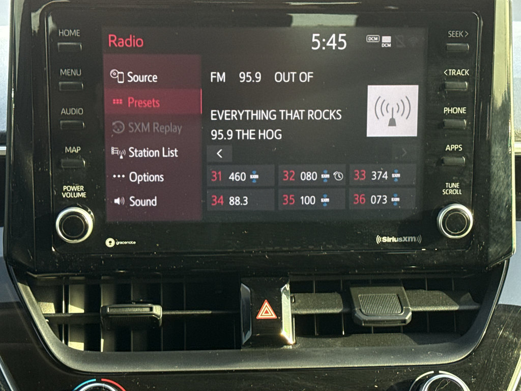 Used 2022 Toyota Corolla LE FWD image 31