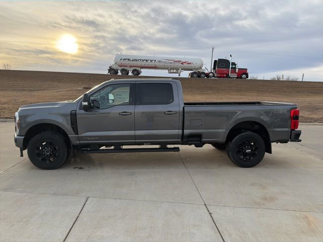 New 2026 Ford F250 Lariat w/ Black Appearance Package image 6