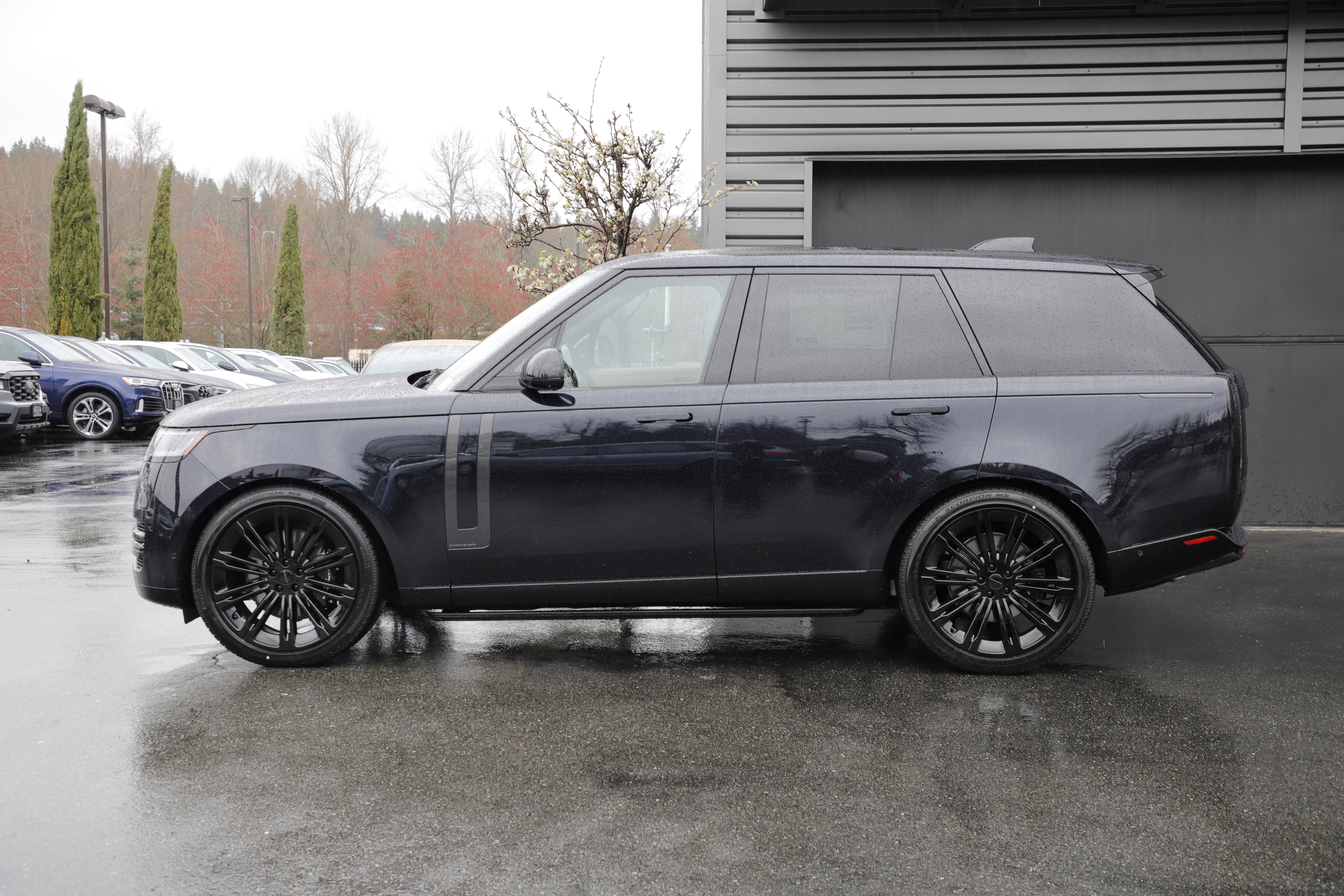 New 2026 Land Rover Range Rover Autobiography image 5