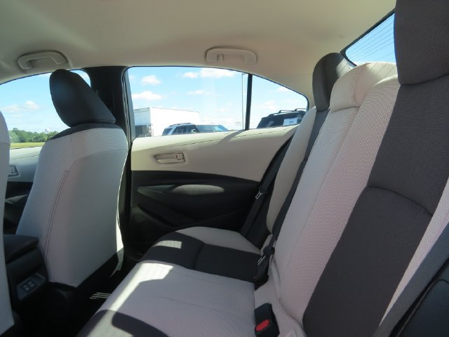 Used 2026 Toyota Corolla LE w/ LE Premium Package FWD image 12