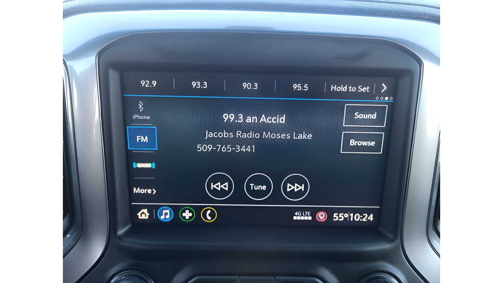 Used 2021 Chevrolet Silverado 1500 RST w/ Bed Protection Package AWD/4WD image 14