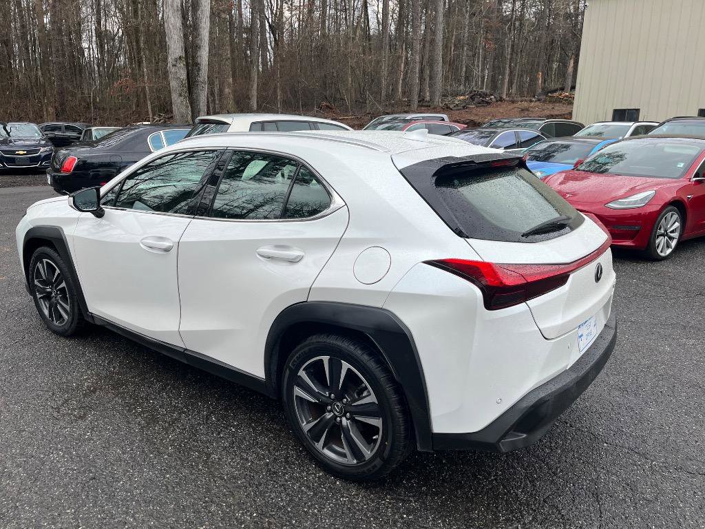 Used 2021 Lexus UX 200 w/ Premium Package image 8