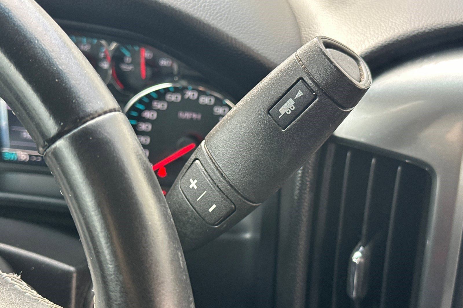 Used 2015 Chevrolet Silverado 1500 LT w/ Rally 2 Edition image 25