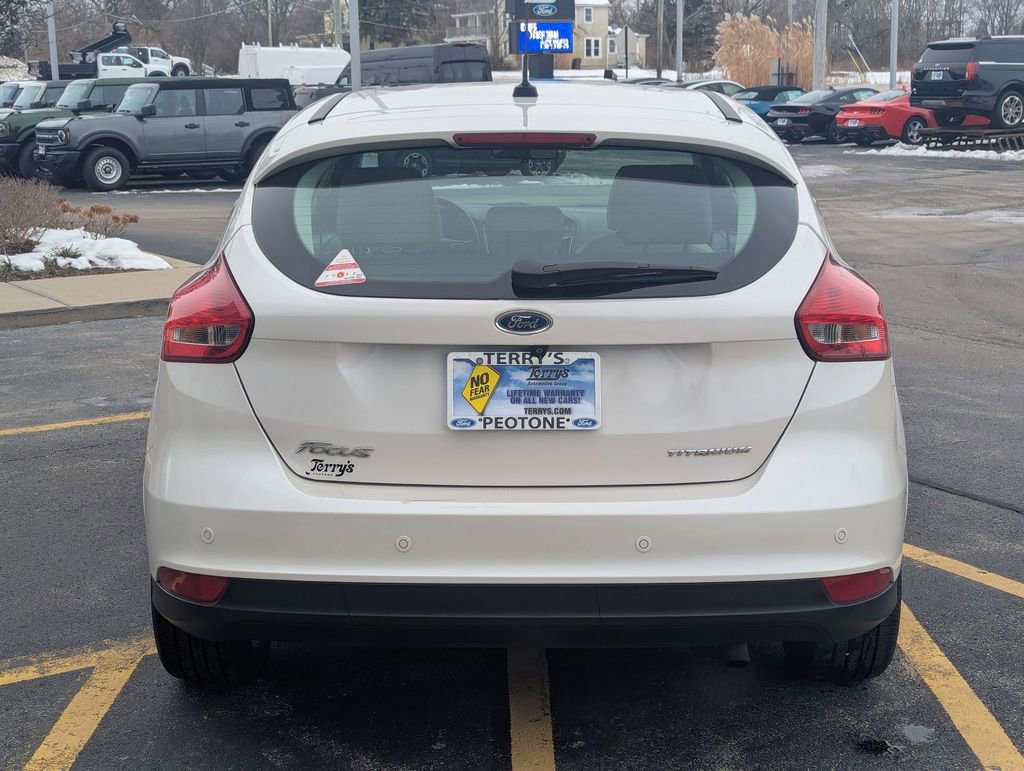 Used 2017 Ford Focus Titanium image 4