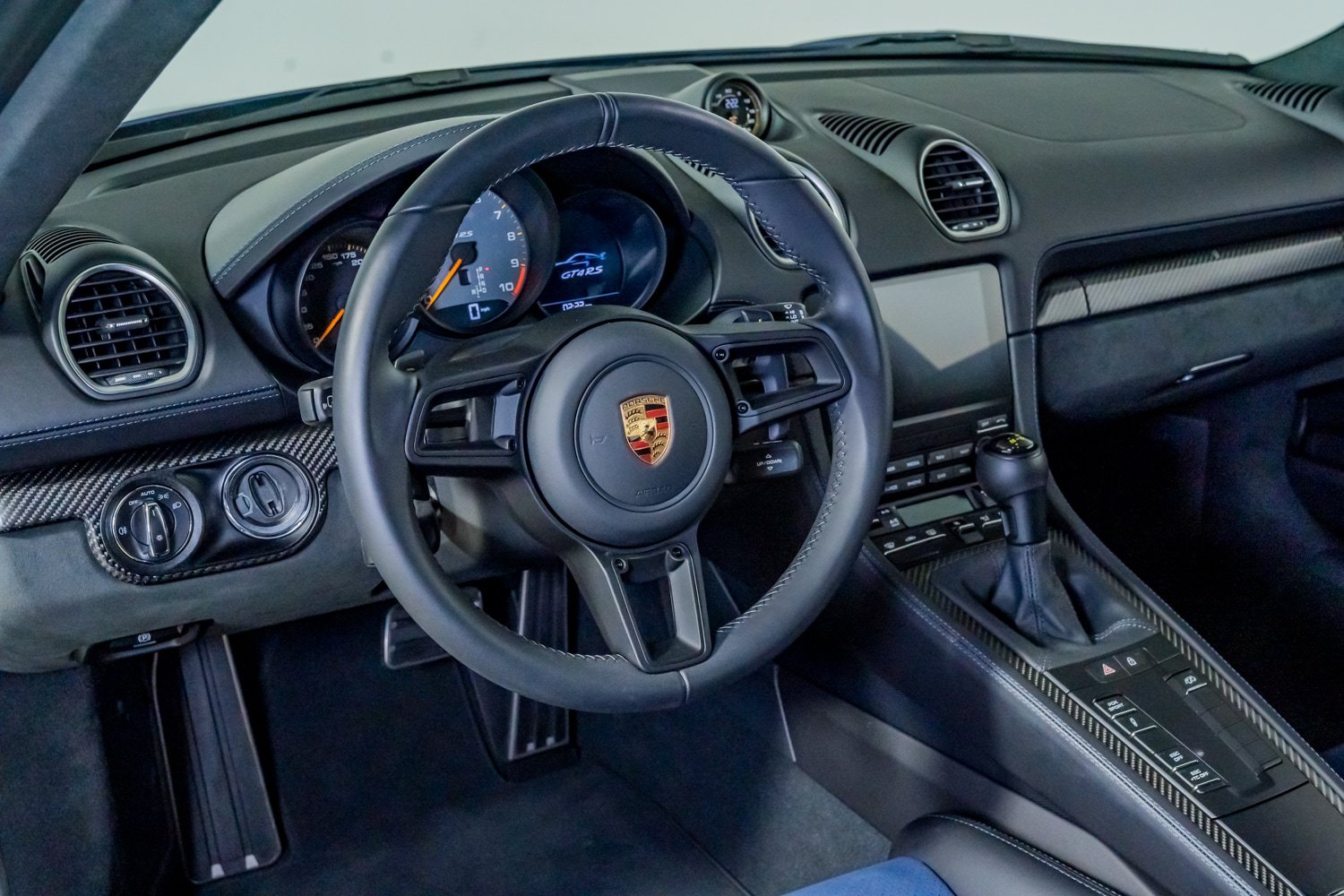 Used 2024 Porsche 718 Cayman GT4 RS RWD image 19
