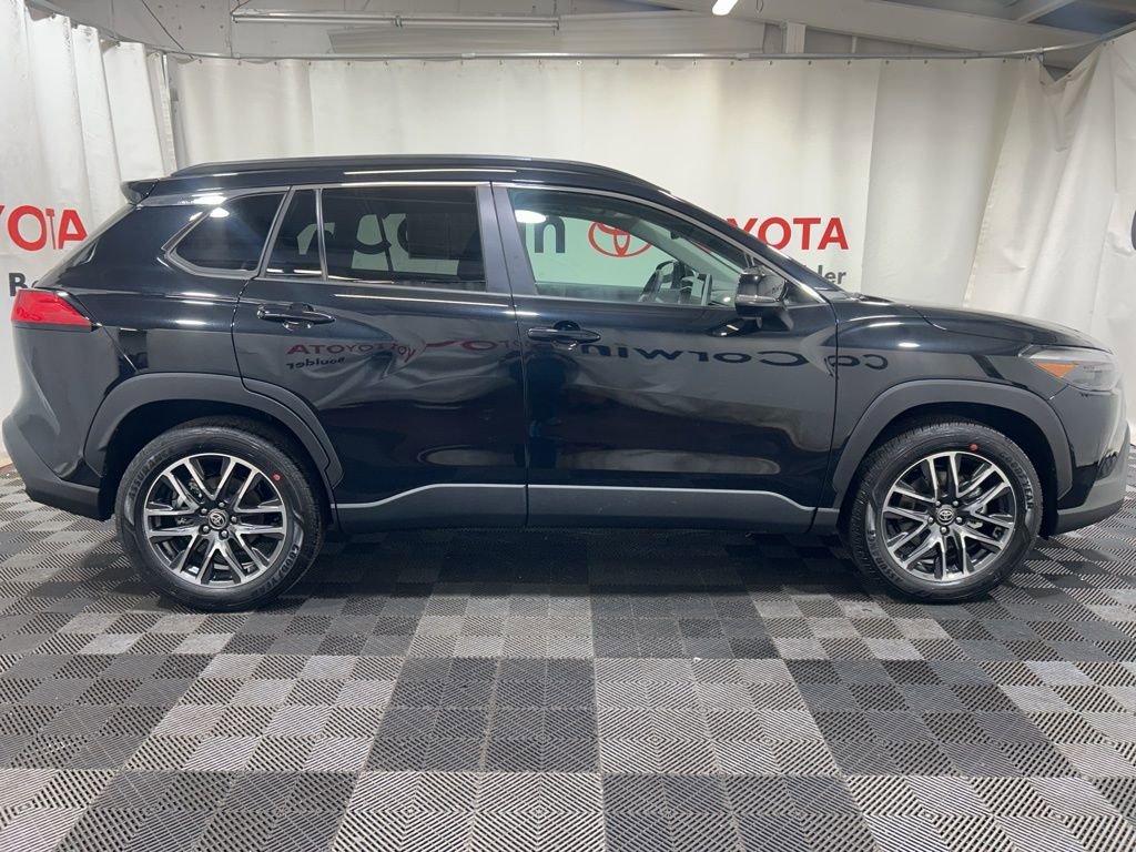 Used 2026 Toyota Corolla Cross XLE w/ Convenience Package image 8
