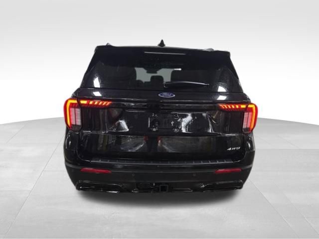 Used 2025 Ford Explorer ST-Line w/ ST-Line Street Pack AWD/4WD image 6