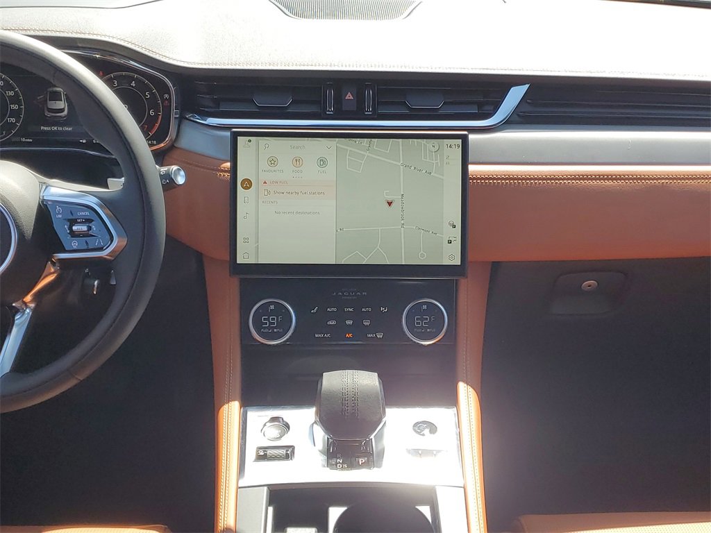 New 2026 Jaguar F-PACE R-Dynamic S image 28