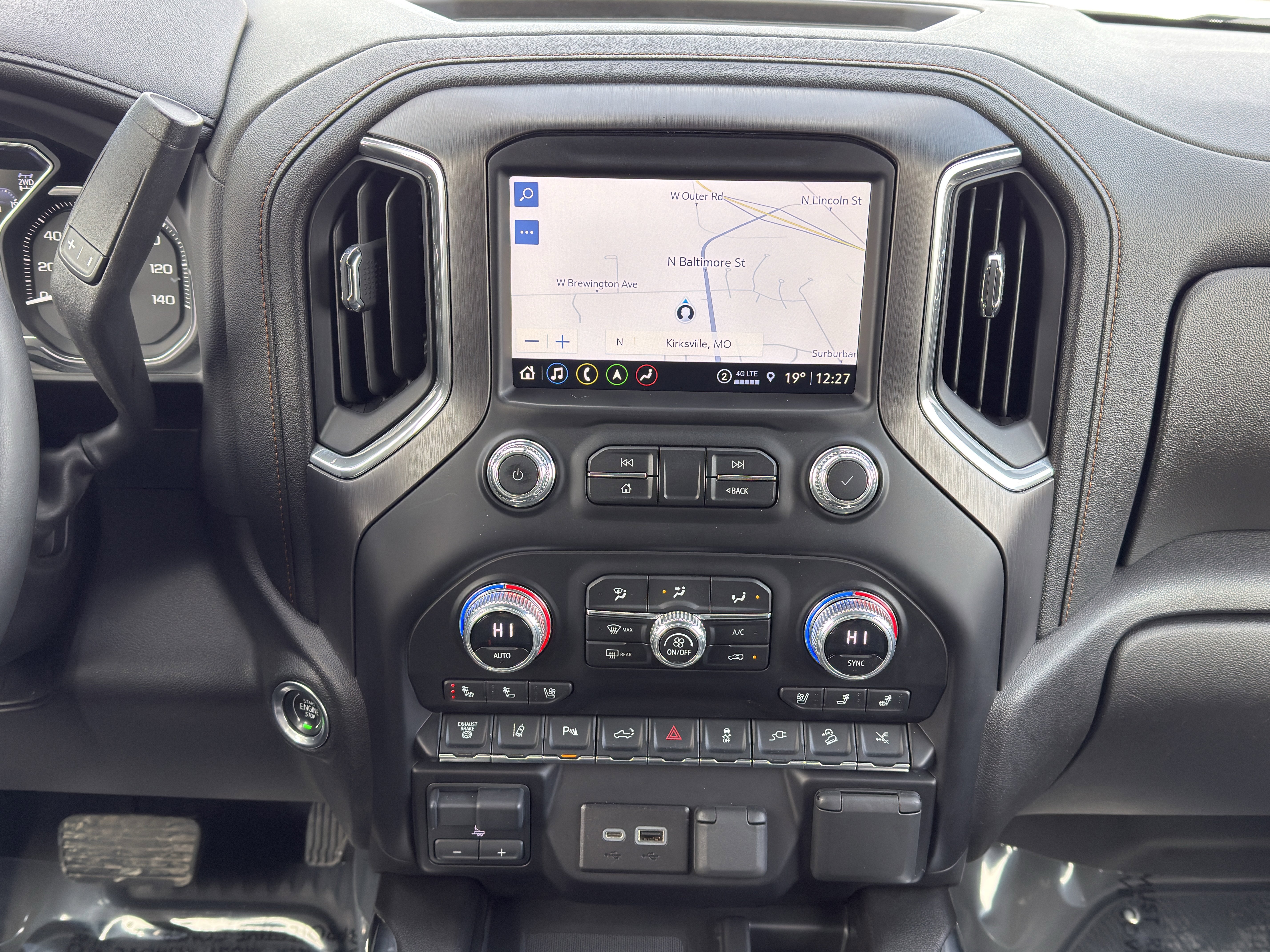 Used 2023 GMC Sierra 2500 AT4 w/ AT4 Premium Plus Package image 35