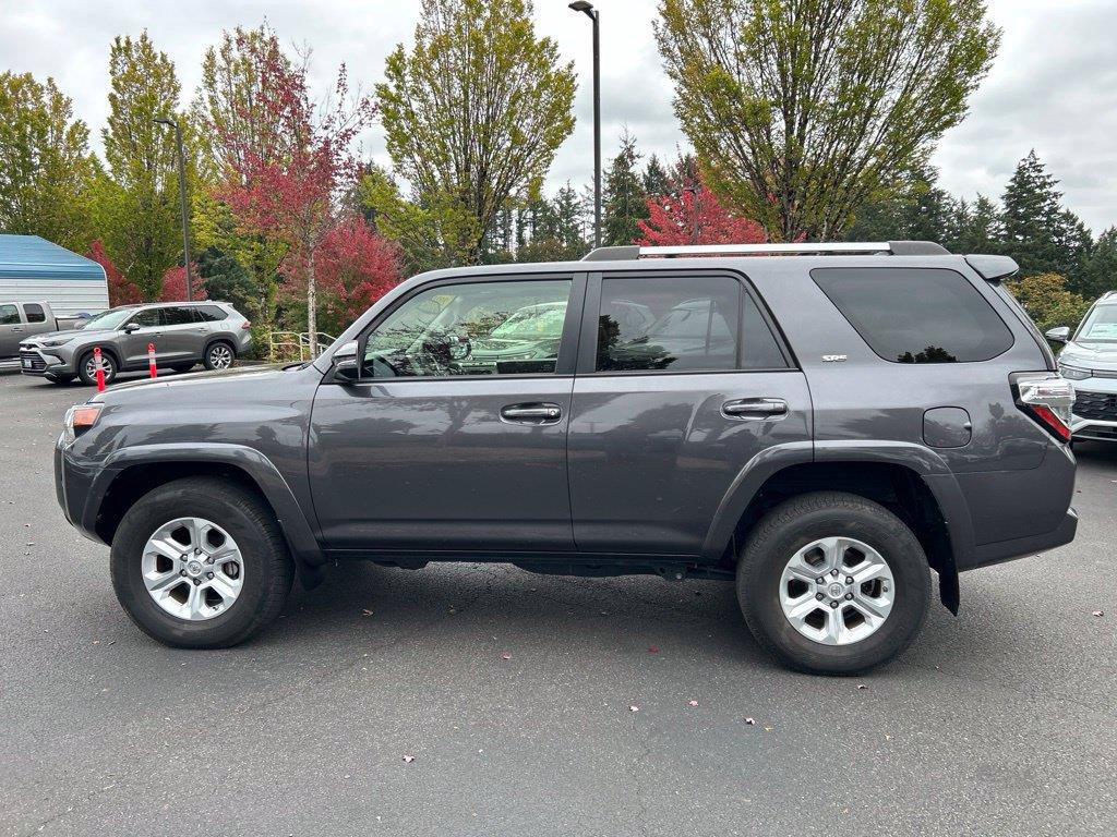 Used 2021 Toyota 4Runner SR5 Premium w/ Moonroof Package AWD/4WD image 12