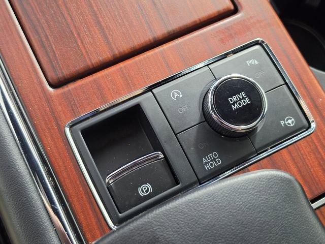 Certified 2021 Lincoln Navigator Reserve w/ Luxury Package AWD/4WD image 35