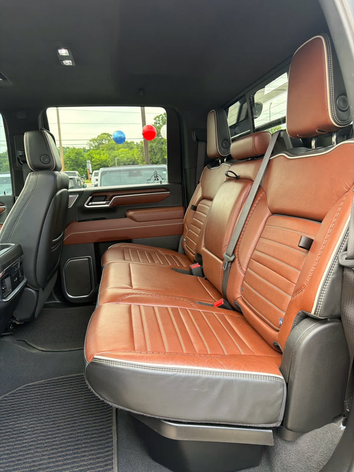 Used 2025 GMC Sierra 3500 Denali Ultimate AWD/4WD image 12