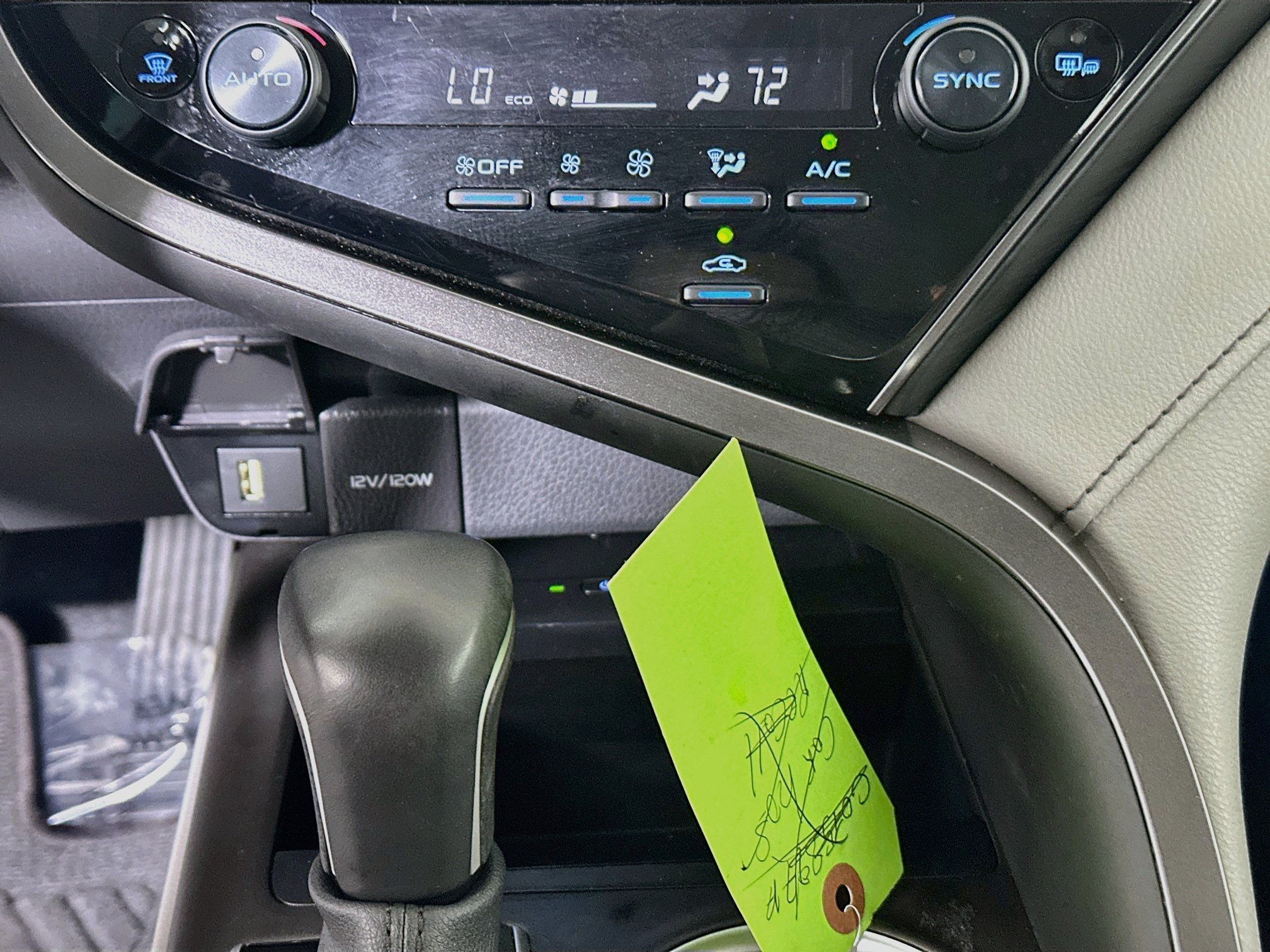Used 2023 Toyota Camry XLE FWD image 23