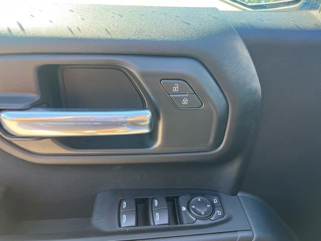 New 2026 Chevrolet Silverado 1500 Custom w/ Turbomax Blackout Package AWD/4WD image 17