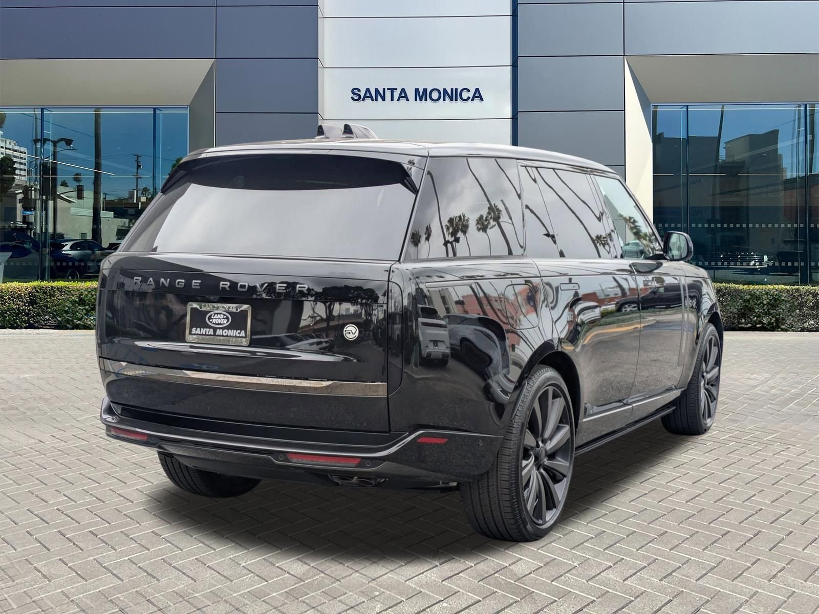 New 2026 Land Rover Range Rover SV AWD/4WD image 5