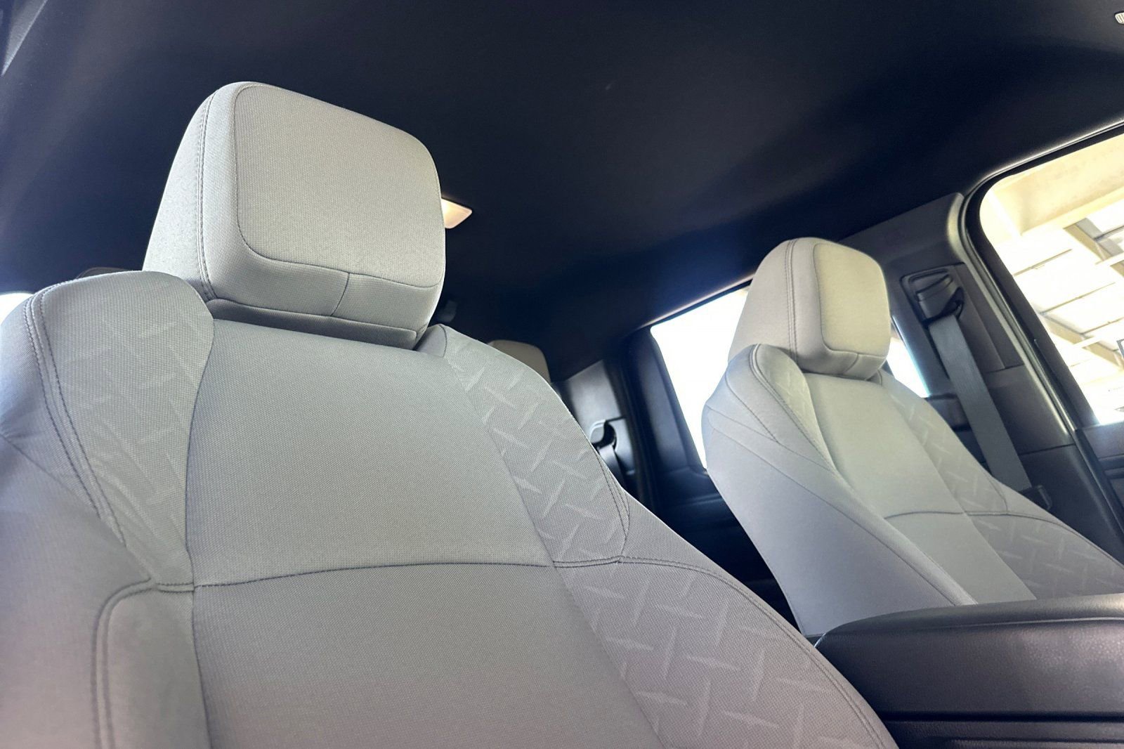 Certified 2025 Toyota Tacoma SR5 image 19