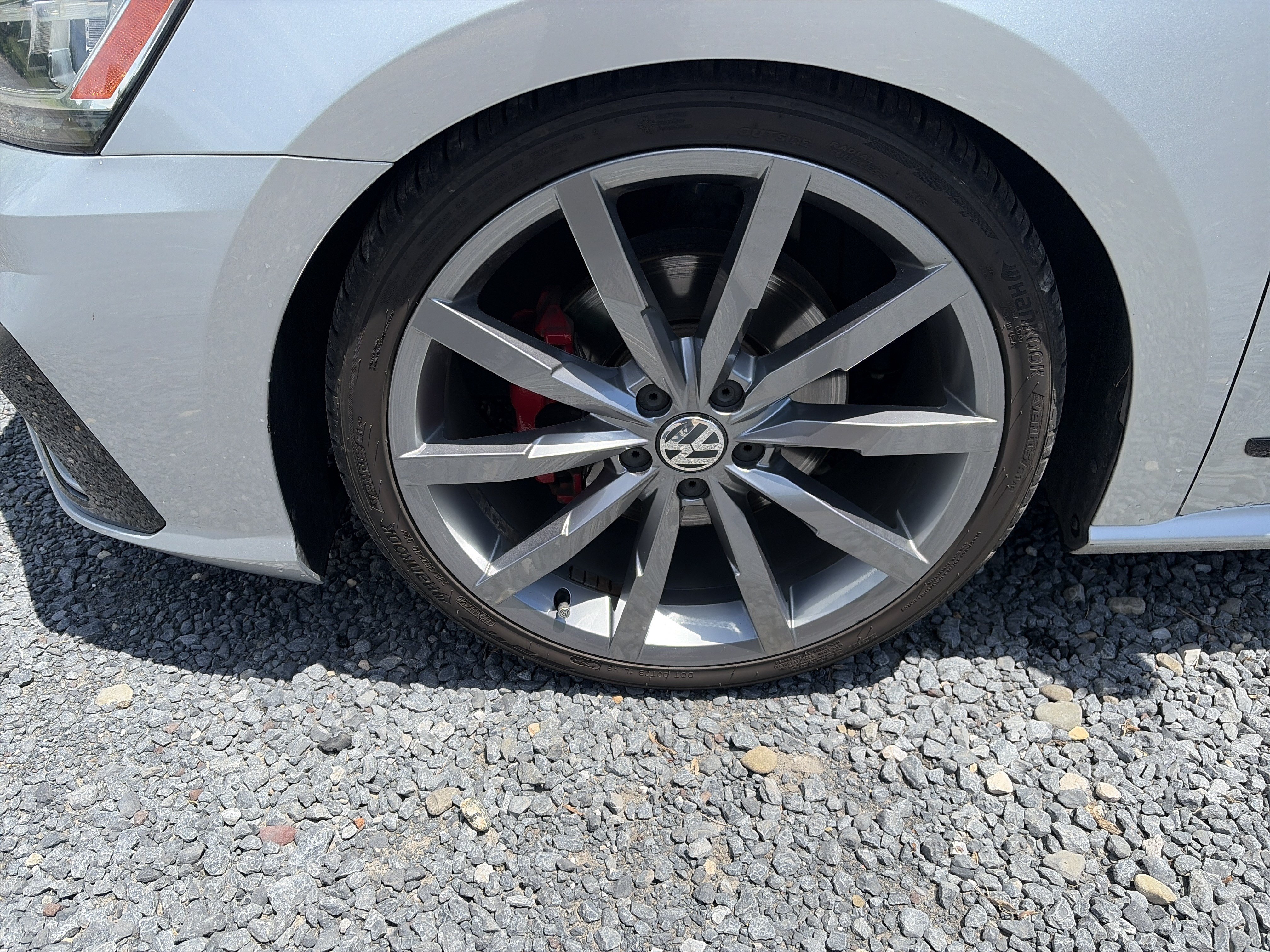 Used 2018 Volkswagen Passat 3.6 FWD image 13