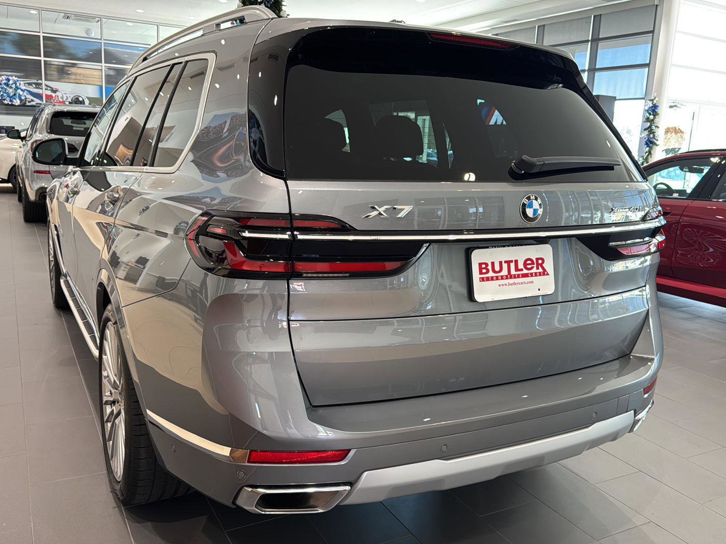 New 2026 BMW X7 xDrive40i w/ Executive Package image 3
