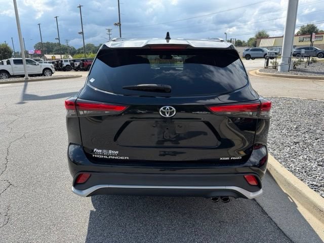 Used 2021 Toyota Highlander XSE AWD/4WD image 7