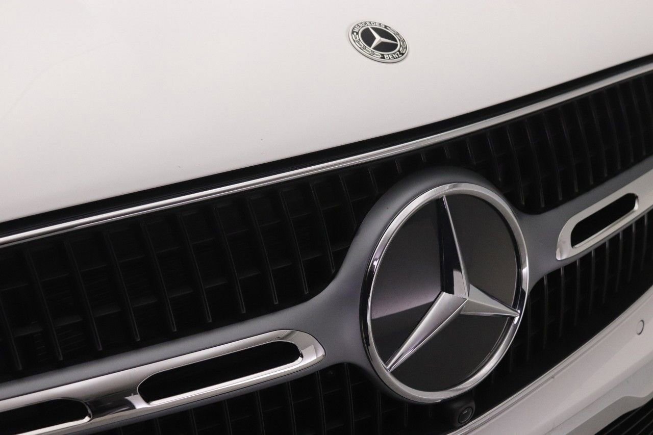 Certified 2025 Mercedes-Benz GLC 350e 4MATIC image 28