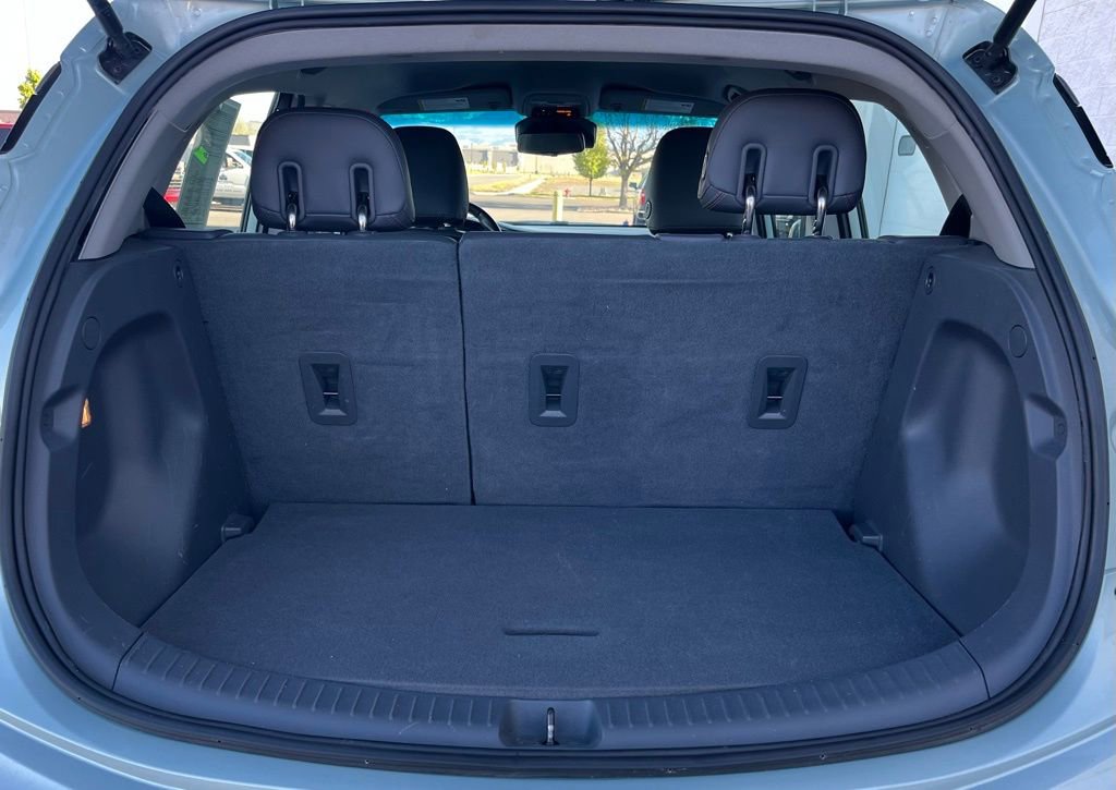 Used 2019 Chevrolet Bolt Premier w/ Infotainment Package image 29