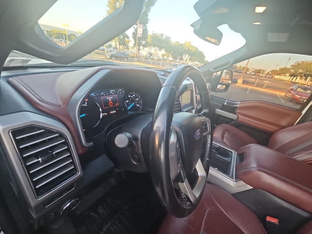 Used 2020 Ford F450 Platinum w/ FX4 Off-Road Package AWD/4WD image 9