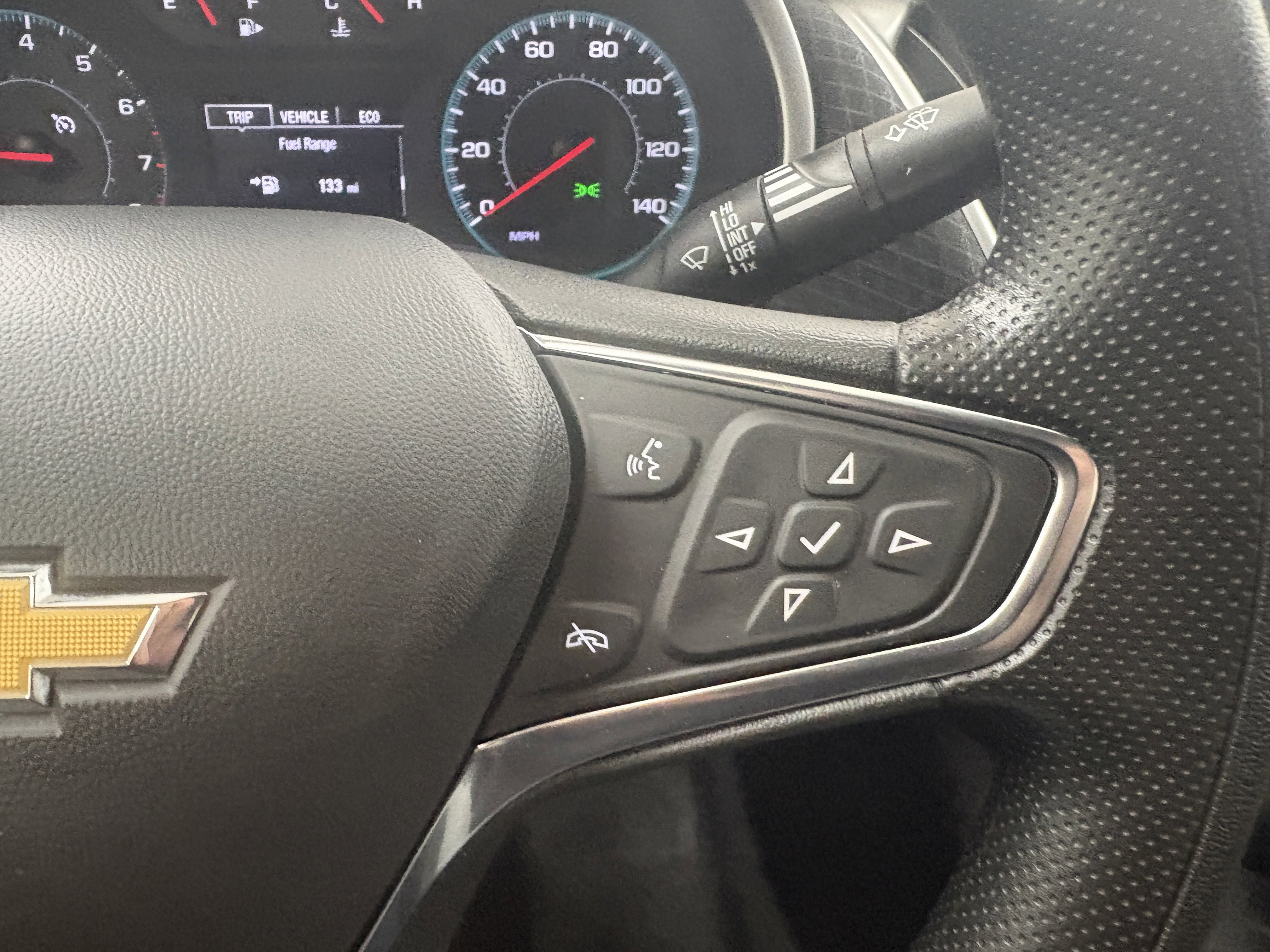 Used 2025 Chevrolet Malibu LT FWD image 32
