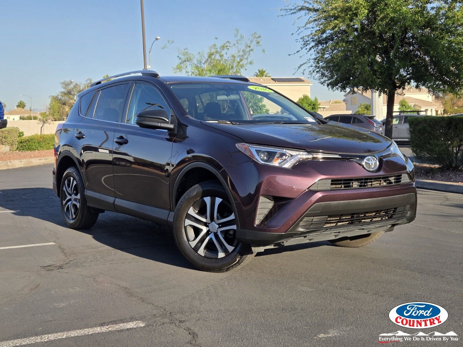 Used 2016 Toyota RAV4 LE FWD image 1