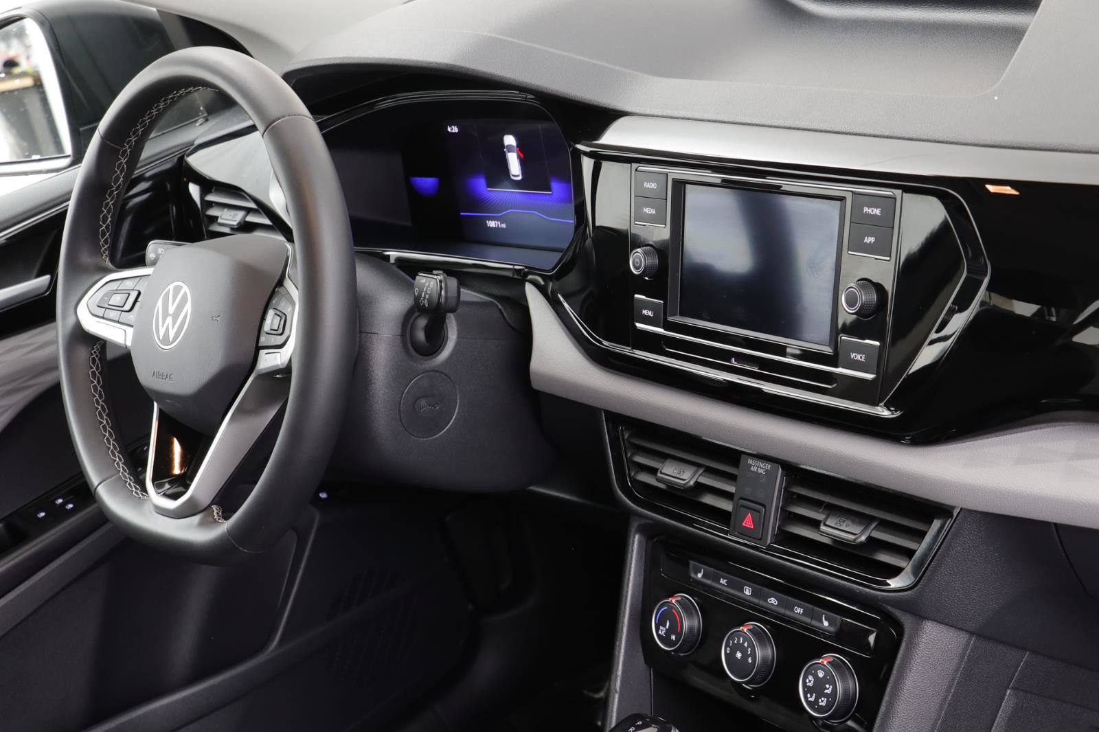 Certified 2024 Volkswagen Taos S image 21