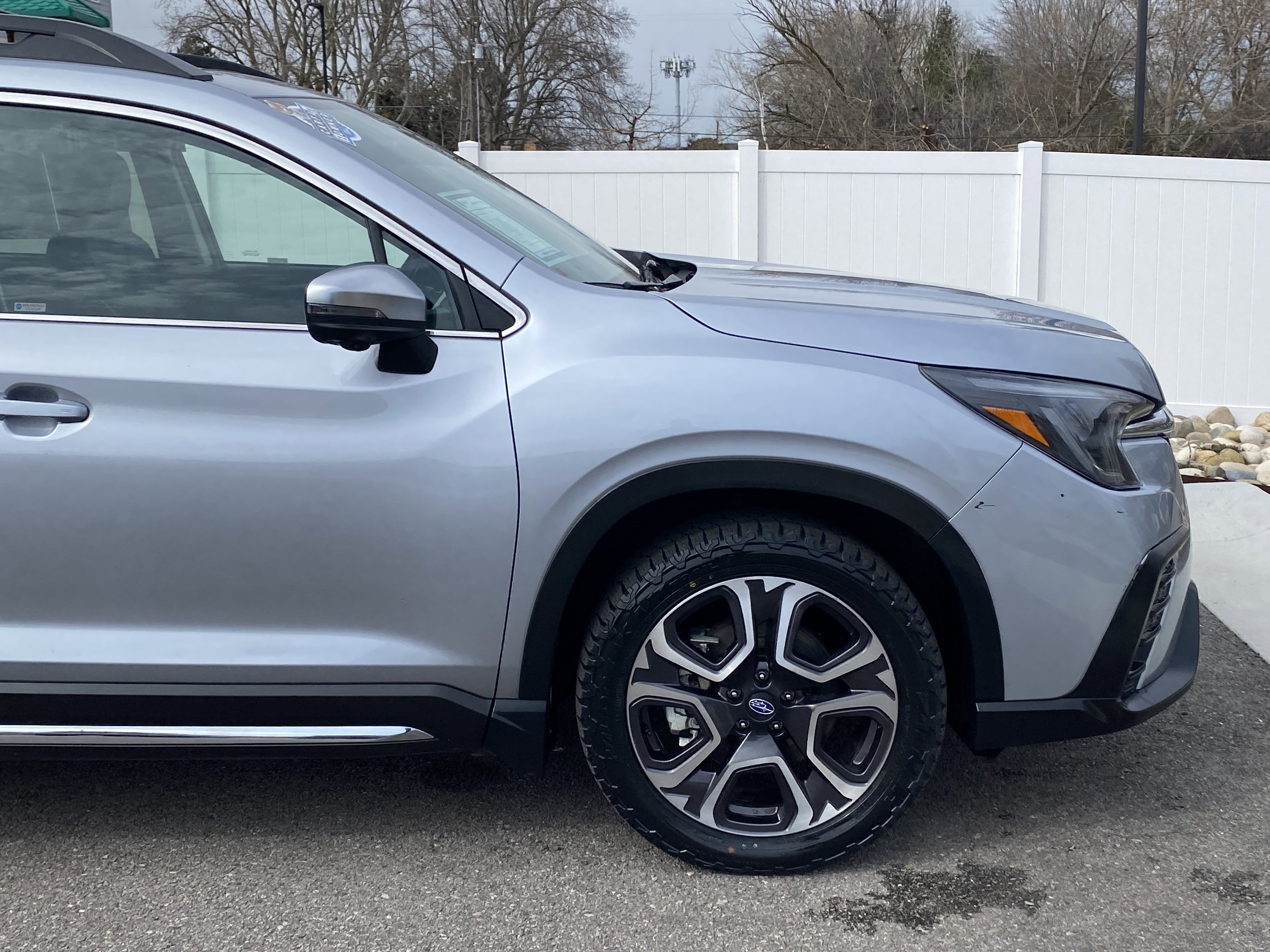 Certified 2023 Subaru Ascent Limited w/ Technology Package image 8