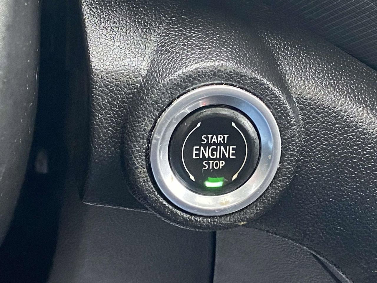 Used 2021 Chevrolet TrailBlazer RS w/ Sun and Liftgate Package image 24