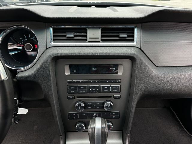 Used 2013 Ford Mustang Coupe RWD image 15