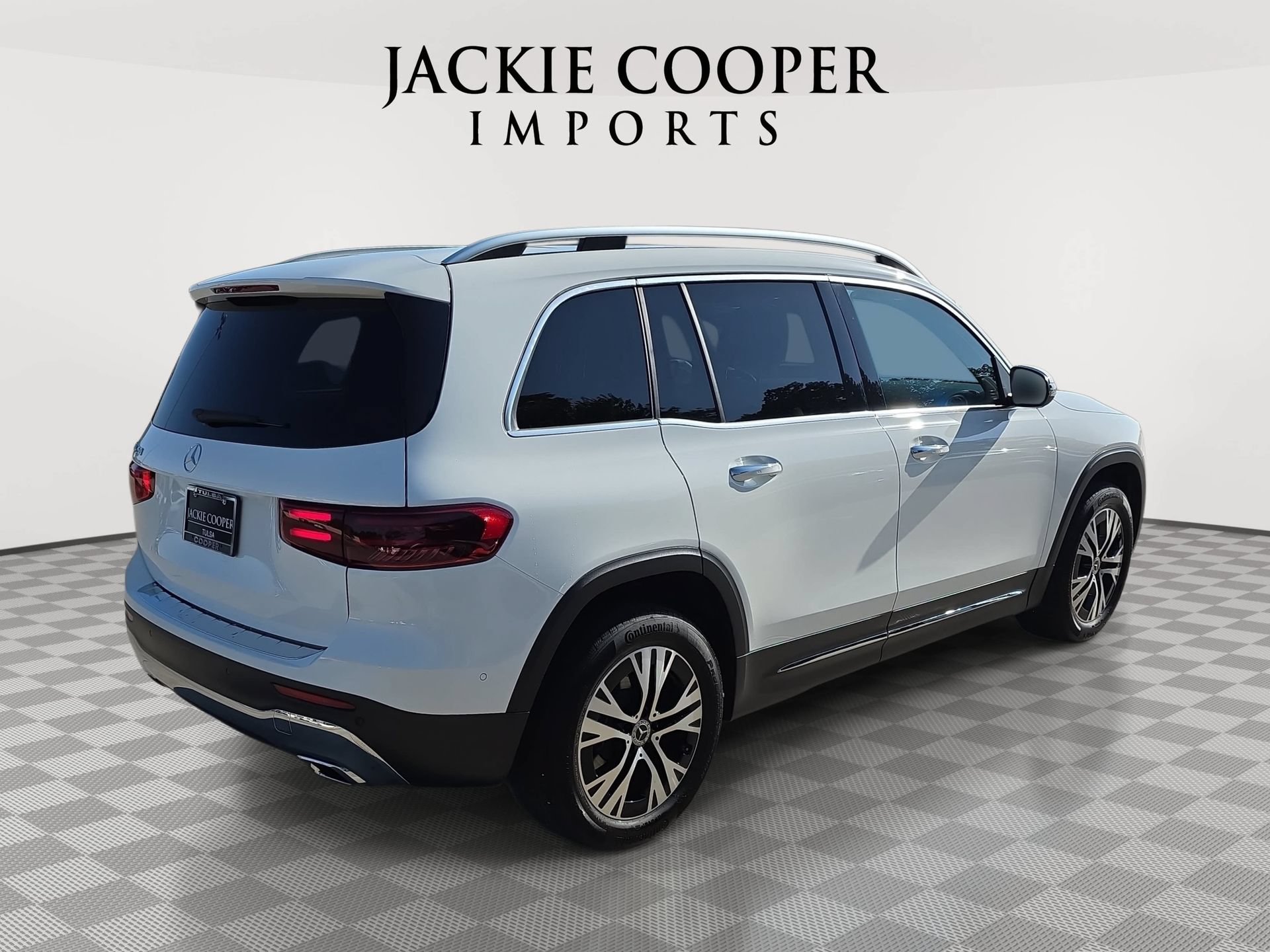Used 2025 Mercedes-Benz GLB 250 image 5