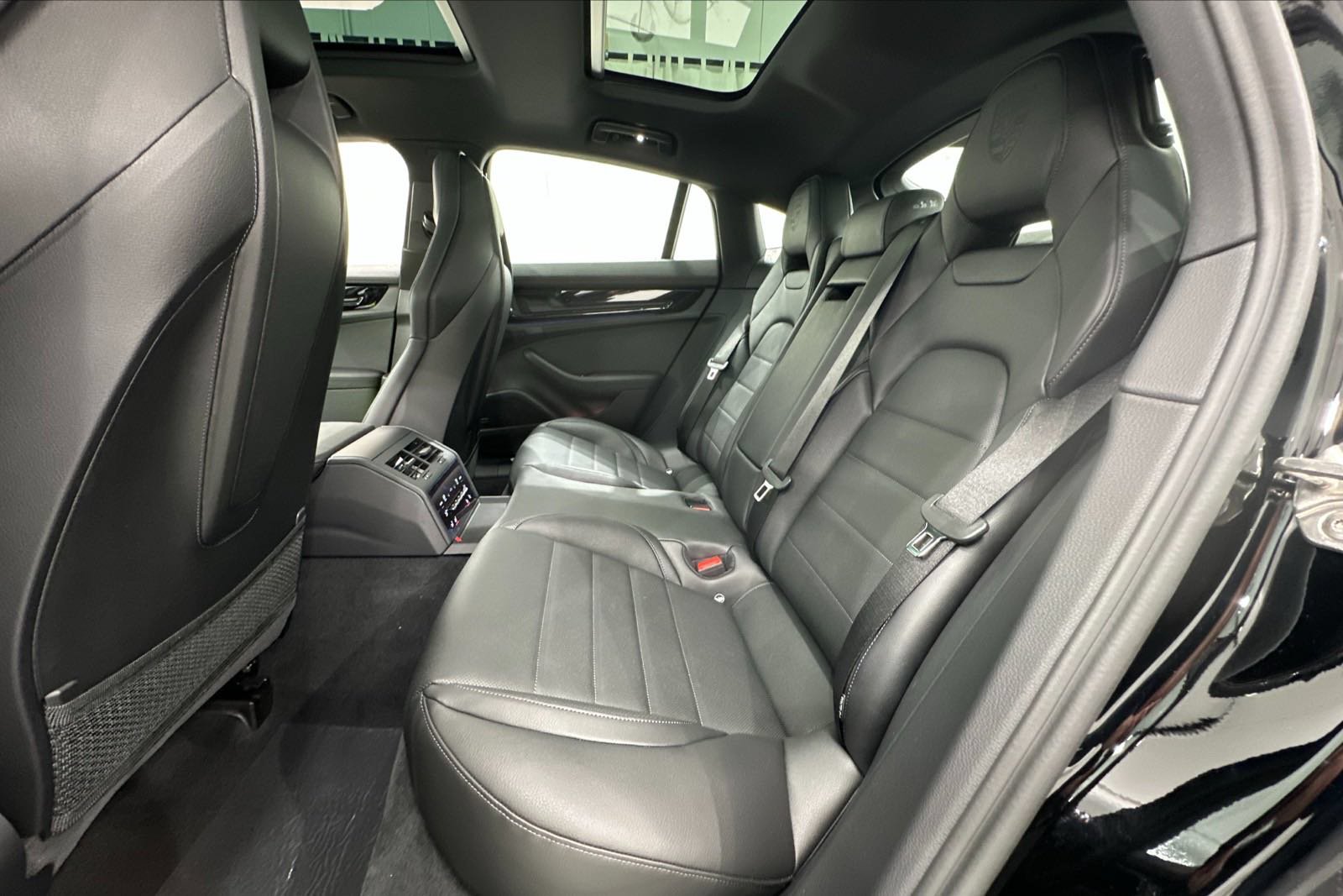Certified 2025 Porsche Panamera 4 AWD/4WD image 16