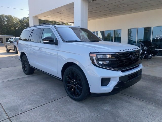 New 2025 Ford Expedition Platinum w/ Stealth Appearance Package image 1